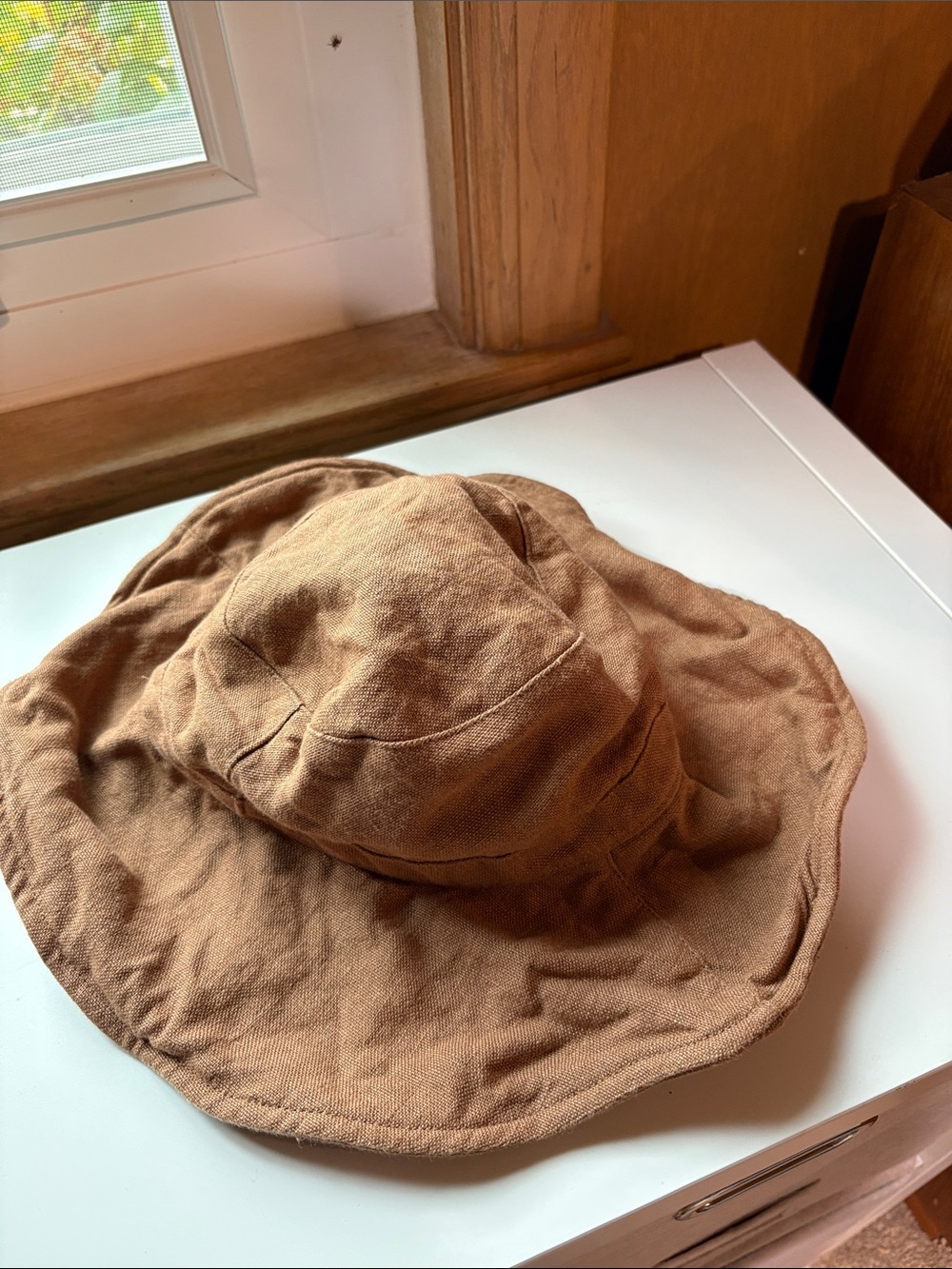 Uniqlo 100% linen spice color hat with wired edge for shaping one size
